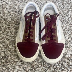 Vans Women's Sneakers - Burgundy and White